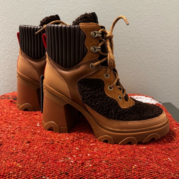 SOREL Women's Brex Cozy Mixed-Media Lace-Up Ankle Booties Blackend Brown Sz 7 - Picture 6 of 11